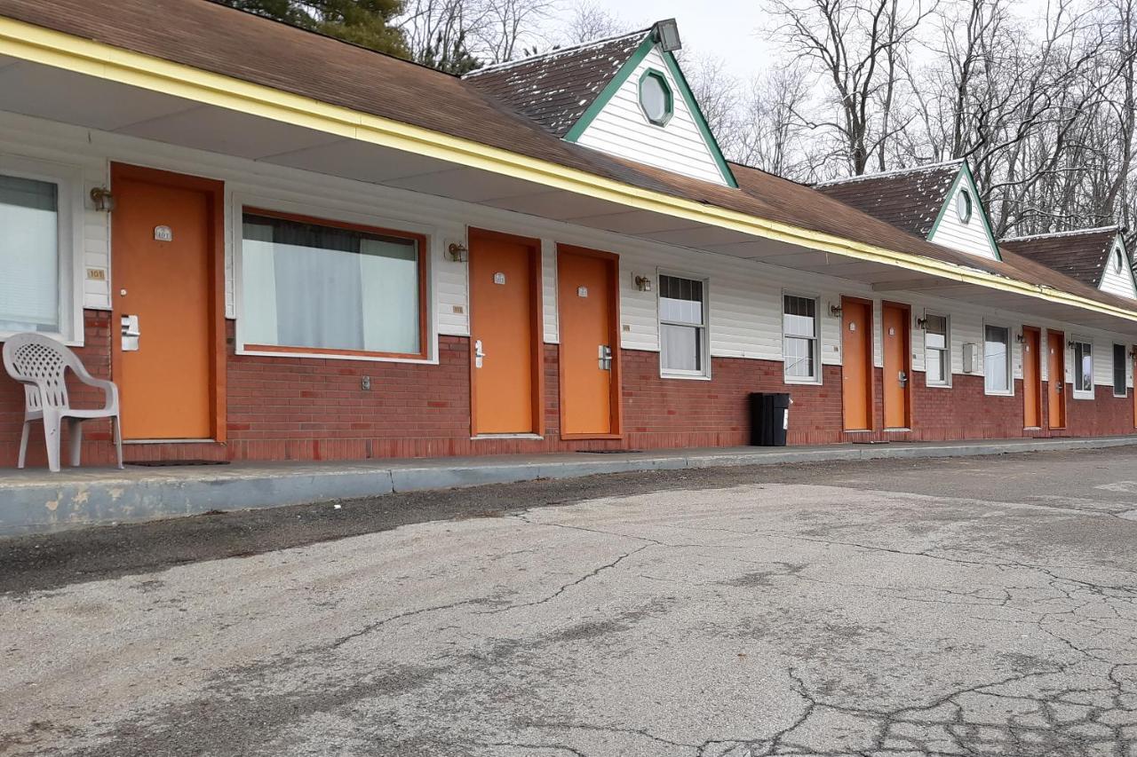 The Budget Inn Palatino Bridge Exterior photo